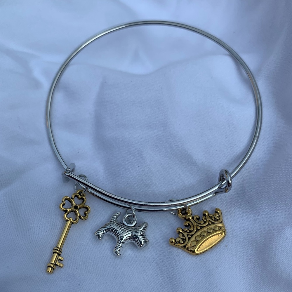 Brand New! Handmade! Adjustable Charm Bangle Bracelet! - Picture 2 of 5